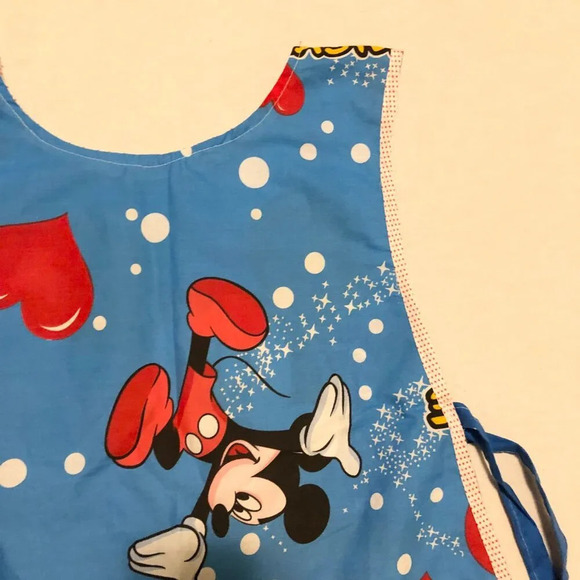 Mickey Minnie Mouse Activity Apron with  Pockets - Picture 12 of 15